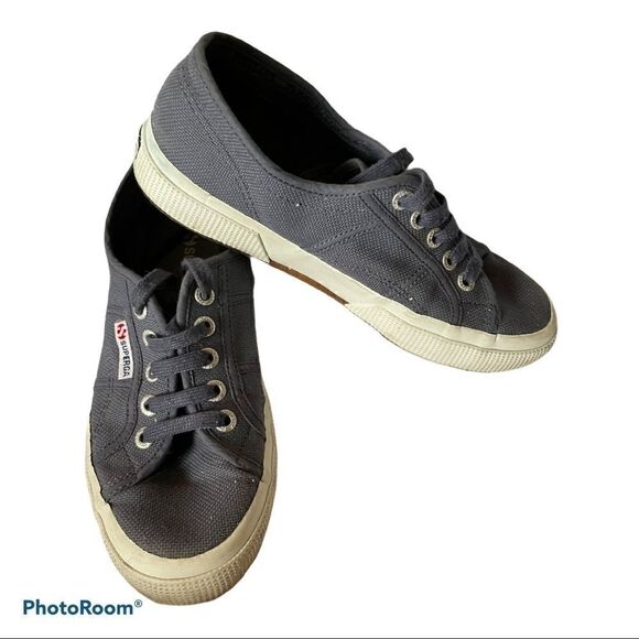Superga Slate Blue Canvas Athletic Shoes, 6.5 - Picture 2 of 4